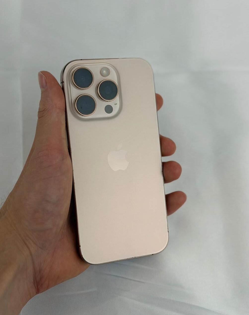 iPhone 16 Pro